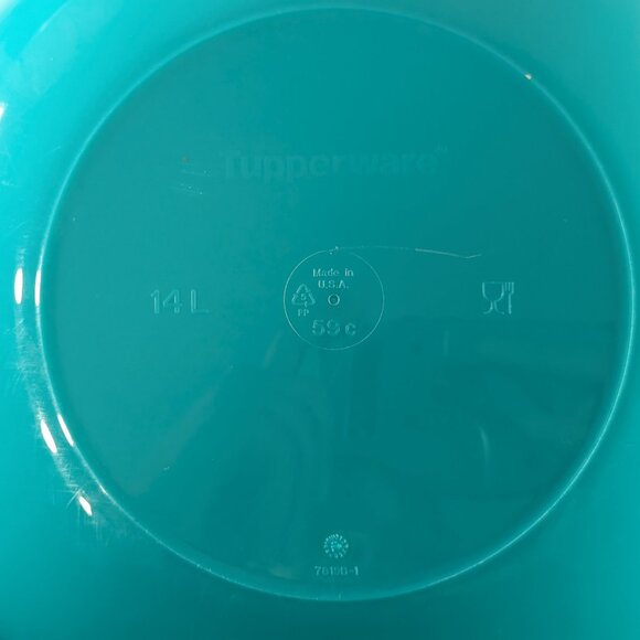 Retired 14L TUPPERWARE Thatsa JUMBO Bowl, large mixing bowl Teal / light blue - Picture 3 of 13